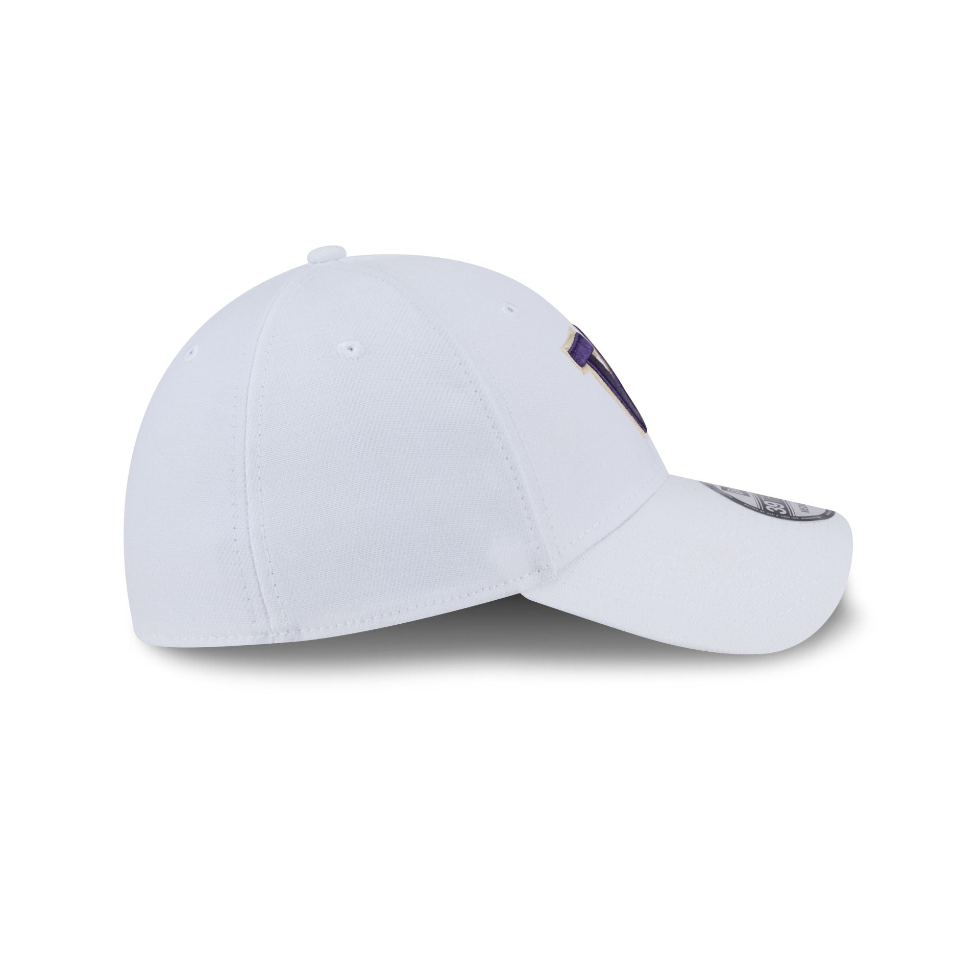 Washington Huskies Optic White 39THIRTY Stretch Fit Hat
