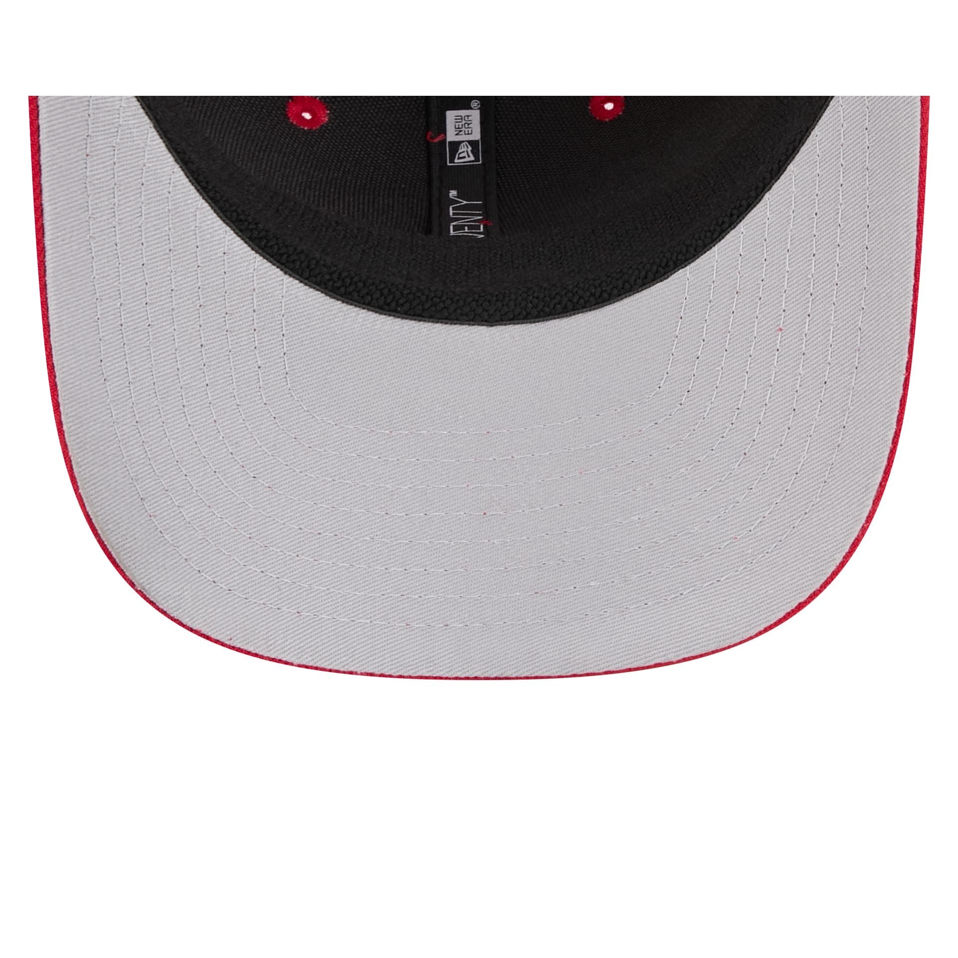 Calgary Flames Simple 9SEVENTY Trucker Hat