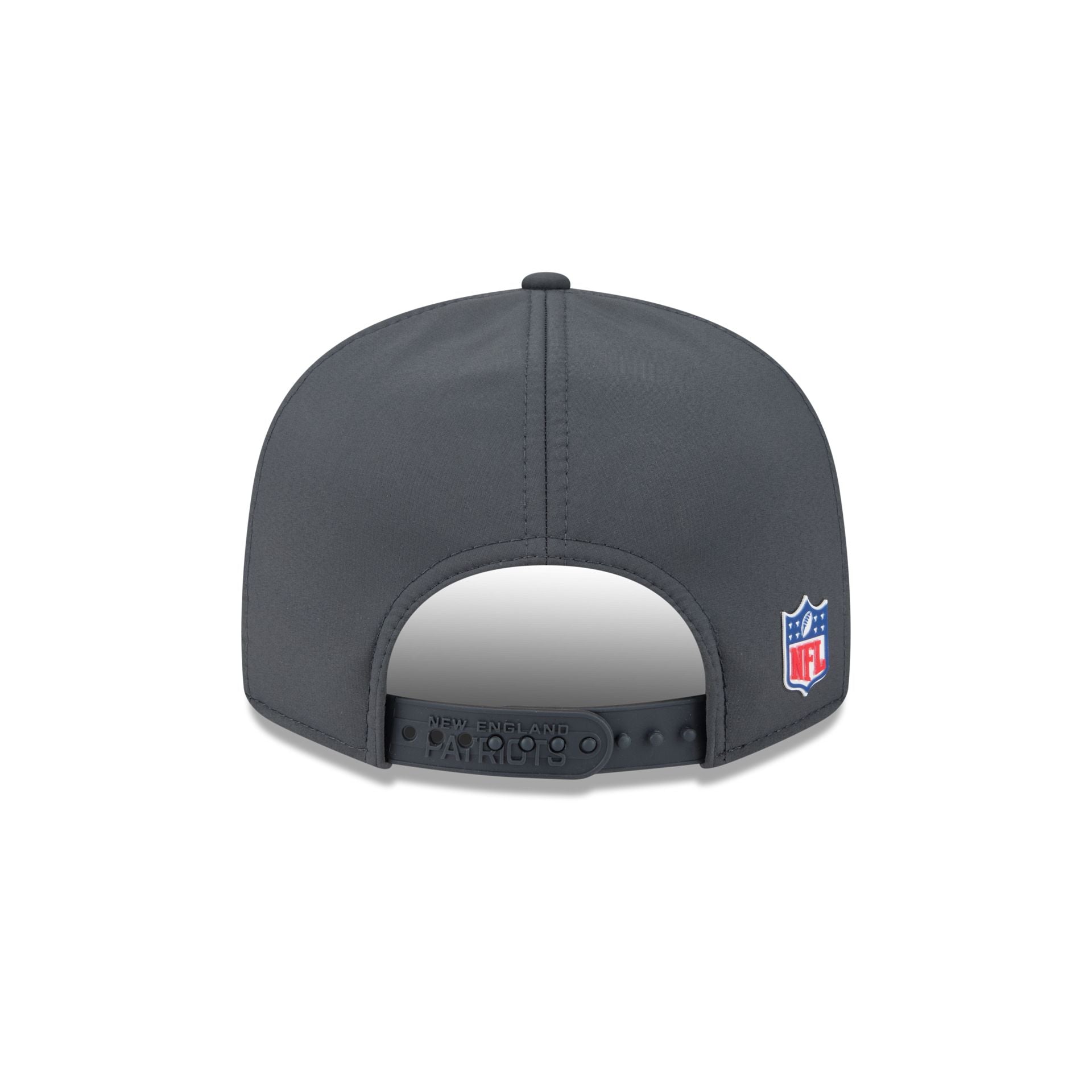 New England Patriots 2025 Sideline Cold Weather Steel Clouds Split Panel 9FIFTY Snapback Hat