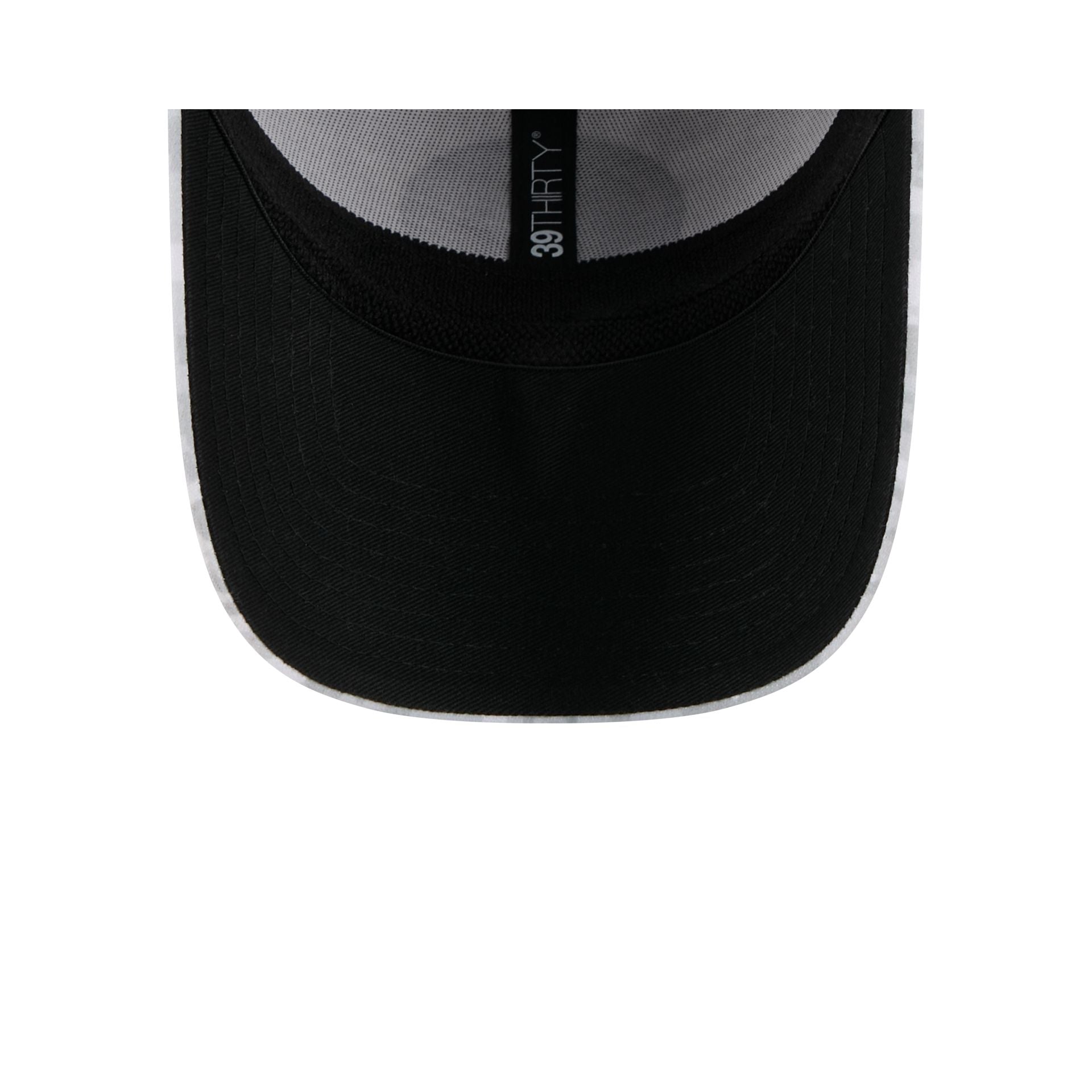 Pittsburgh Steelers 2025 Salute to Service Fan Gear 39THIRTY Stretch Fit Hat