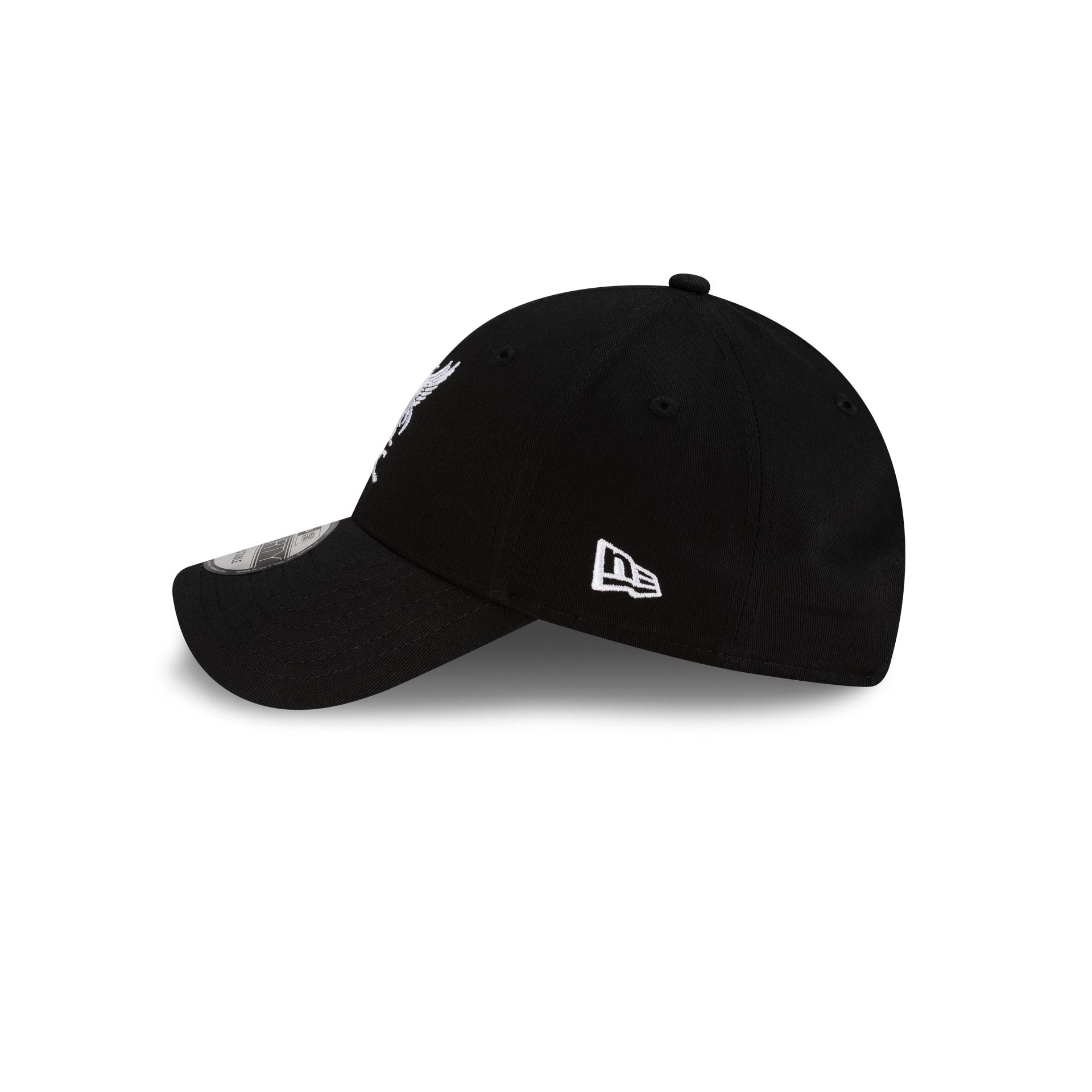 Liverpool FC Core Black 9FORTY Adjustable Hat