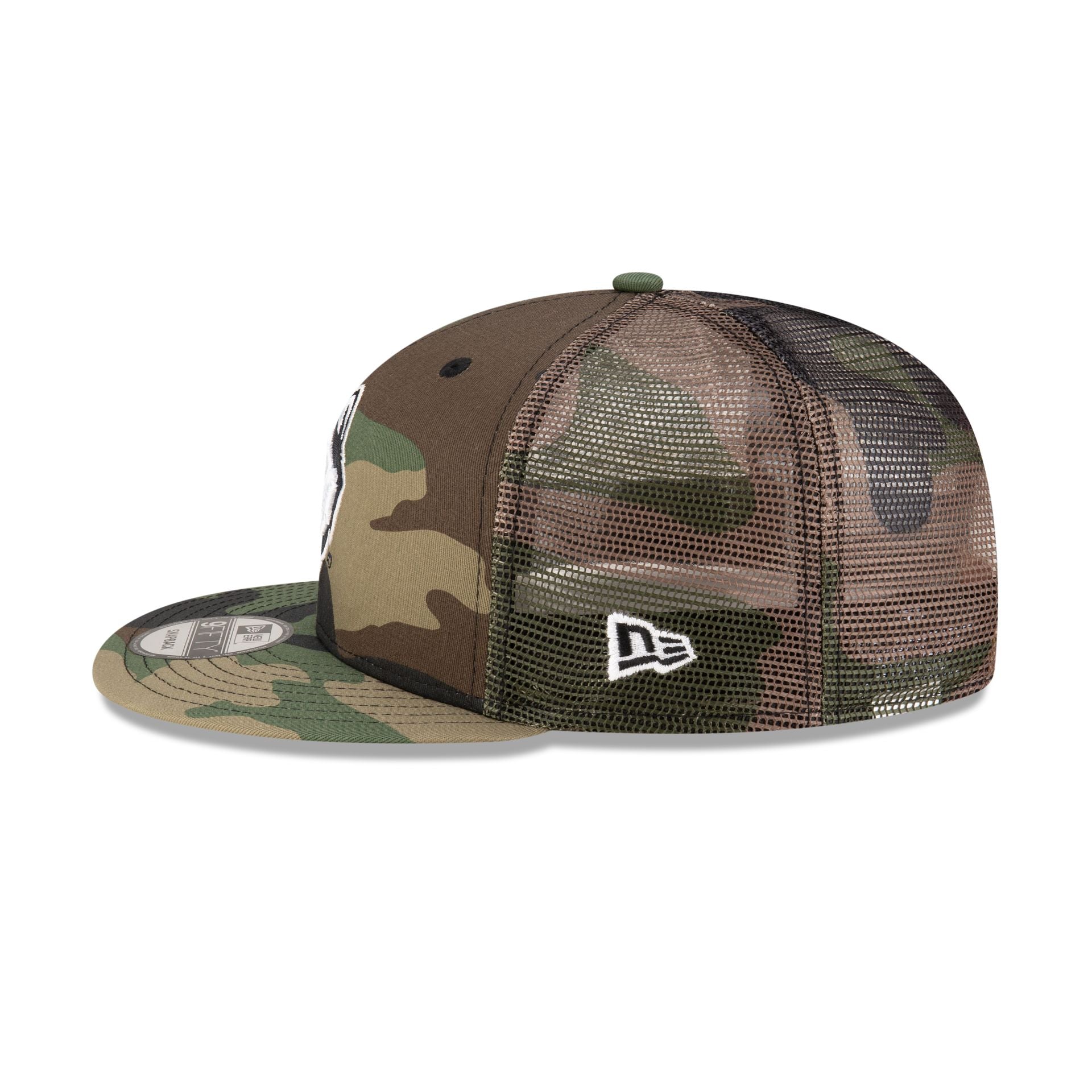 Connecticut Huskies Camo 9FIFTY Trucker Hat